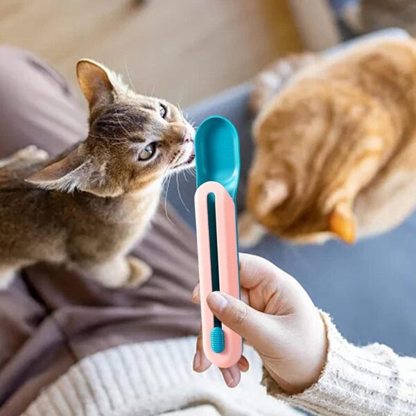 Cat wet treats dispense spoon，Treat squeeze spoon， Feeding & Watering Supplies Wet Cat Food Storage pet Food Spoon (Green) - Image 5