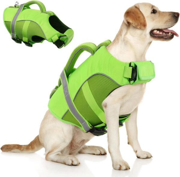 Queenmore Dog Life Jacket, Adjustable Ripstop Dog Life Vest for Swimming Boating, Dog Lifesaver with Superior Buoyancy and Rescue Handle, Dog Swimming Vest for Medium Dogs（Green,M）