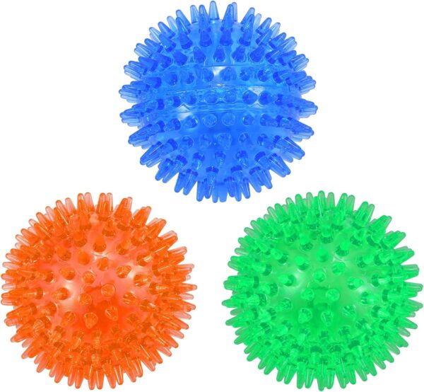 petizer 3-Pack 2.5”/3.5” Squeaky Dog Toy Balls, Floating Dog Pool Balls, Spiky Dog Balls Water Toys, Durable Interactive Fetch Toys for Puppy, Dog Chew Toys for Teething (3.5", Medium/Large Dog)